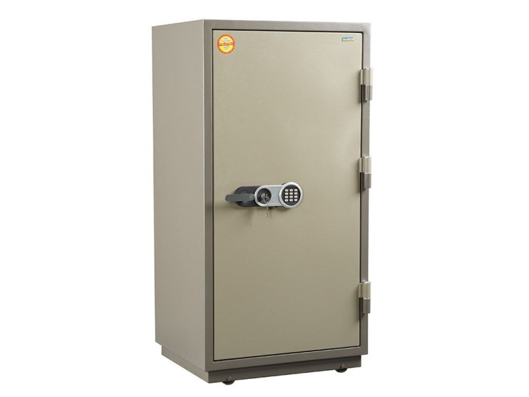 Огнестойкий сейф Valberg FRS-140.T-EL купить в Саратове