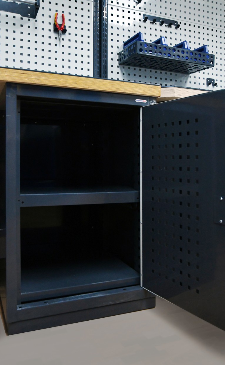 Верстак FBK 205.47.4-2 купить в Саратове