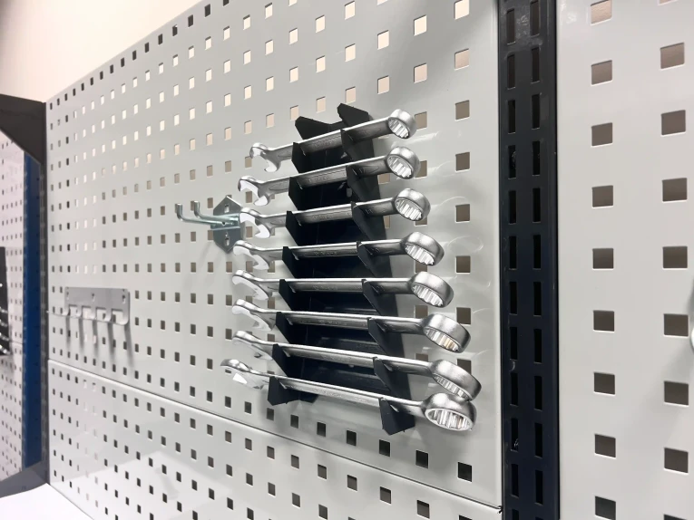 Верстак CTR 2232.S4L4M4.4-2F купить в Саратове