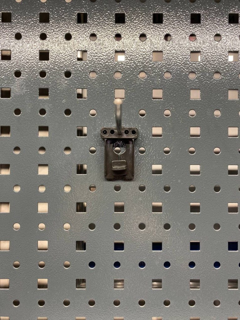 Крючок 100 мм купить в Саратове Крючок 100 мм купить в Саратове