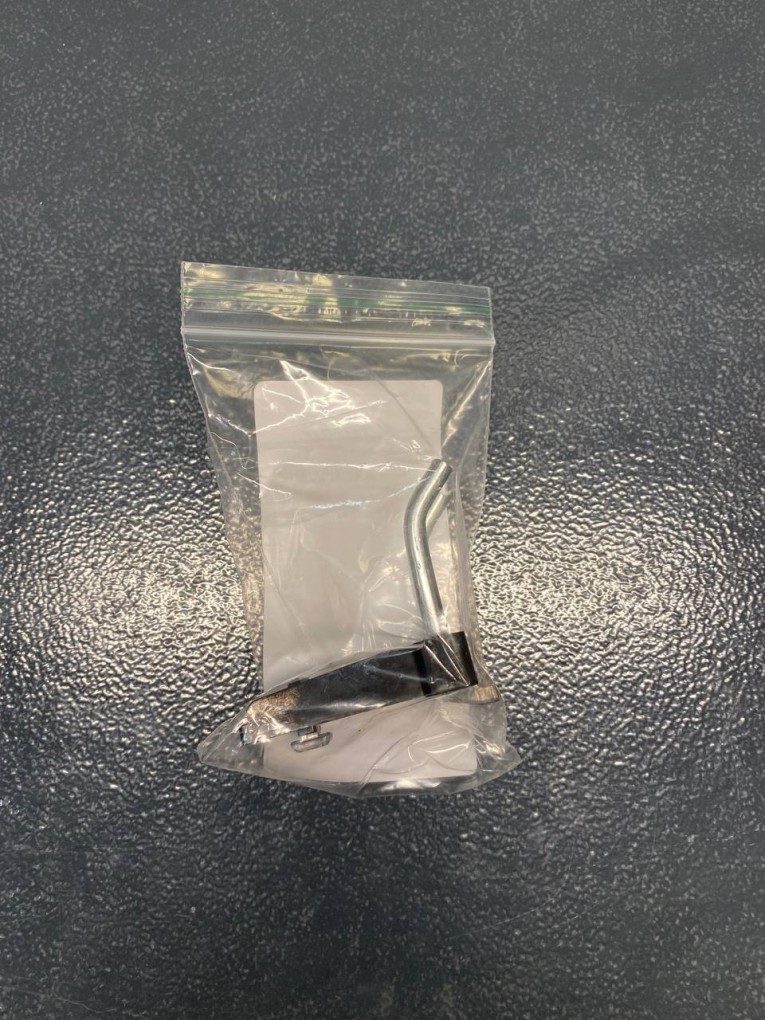 Крючок двойной 38 мм купить в Саратове