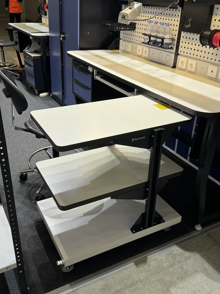 Подкатной антистатический стол SPC A купить в Саратове