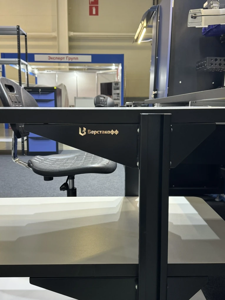 Подкатной антистатический стол SPC A купить в Саратове