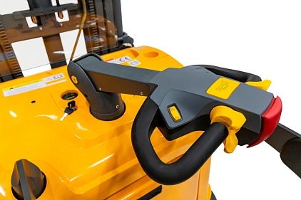 Штабелер электрический самоходный CDDK20 (2000 кг, 6,5 м, 24В / 300Ач, EPS) SMARTLIFT (SMART) купить в Саратове