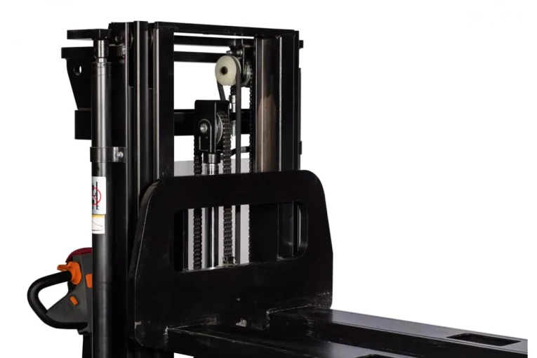 Штабелер электрический самоходный 1,6 т - 4,6 м Вилы: 1150 , АКБ Свинцово - кислотная, CL1646GP SIBLINE купить в Саратове Штабелер электрический самоходный 1,6 т - 4,6 м Вилы: 1150 , АКБ Свинцово - кислотная, CL1646GP SIBLINE купить в Саратове