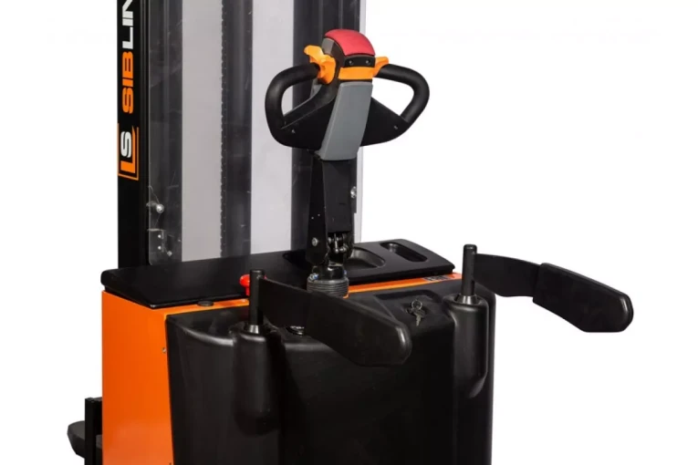 Штабелер электрический самоходный с платформой 2 т - 4,5 м Вилы: 1150 , АКБ Свинцово - кислотная, CL2045W SIBLINE купить в Саратове