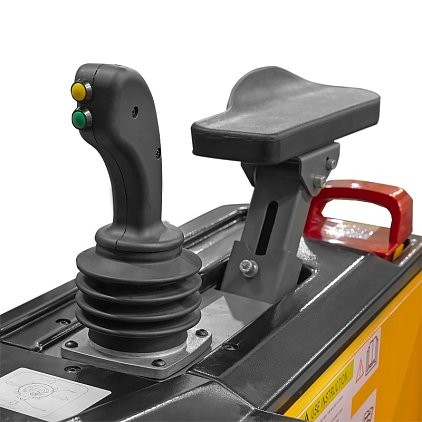 Штабелер самоходный с кабиной CDD15C (1500 кг; 6,5 м; 24В / 400Ач, PV, EPS) SMARTLIFT (SMART) купить в Саратове